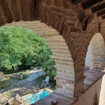 بيت للعطل Antico-borgo-le-torricelle-alle-3 *